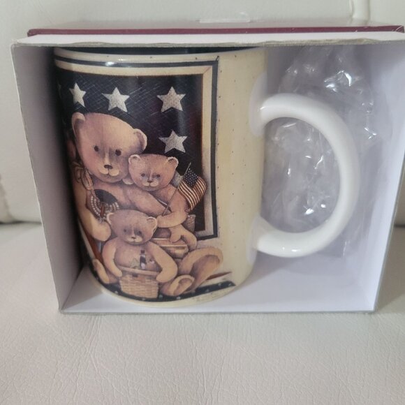 Vintage Teddy Bear Coffee Mug  by Pat Richter America We Love  Original Art Mug - Picture 9 of 11